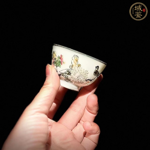 古玩陶瓷花鳥(niǎo)紋彩繪杯真品鑒賞圖