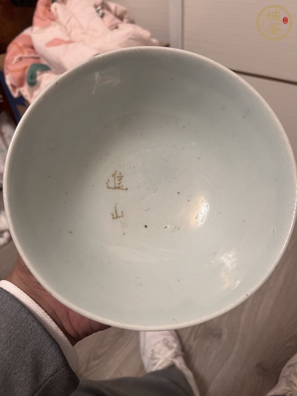古玩陶瓷花卉紋青花碗真品鑒賞圖