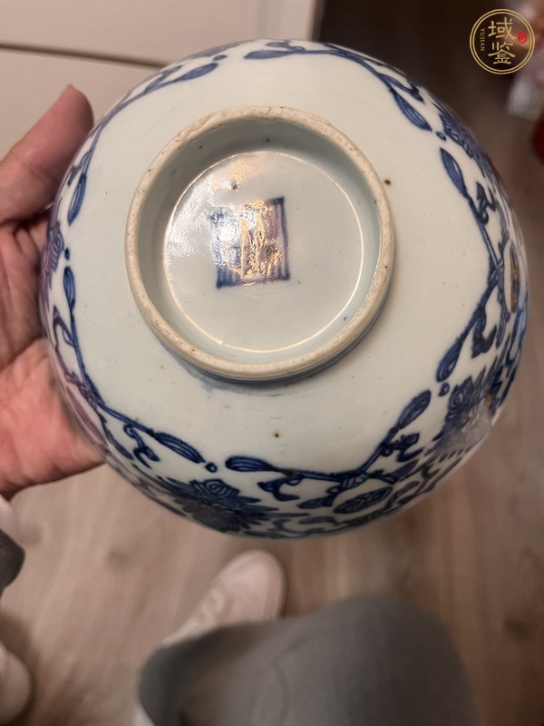 古玩陶瓷花卉紋青花碗真品鑒賞圖