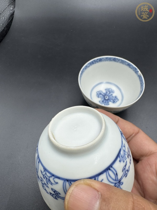古玩陶瓷青花纏枝花卉紋茶碗真品鑒賞圖
