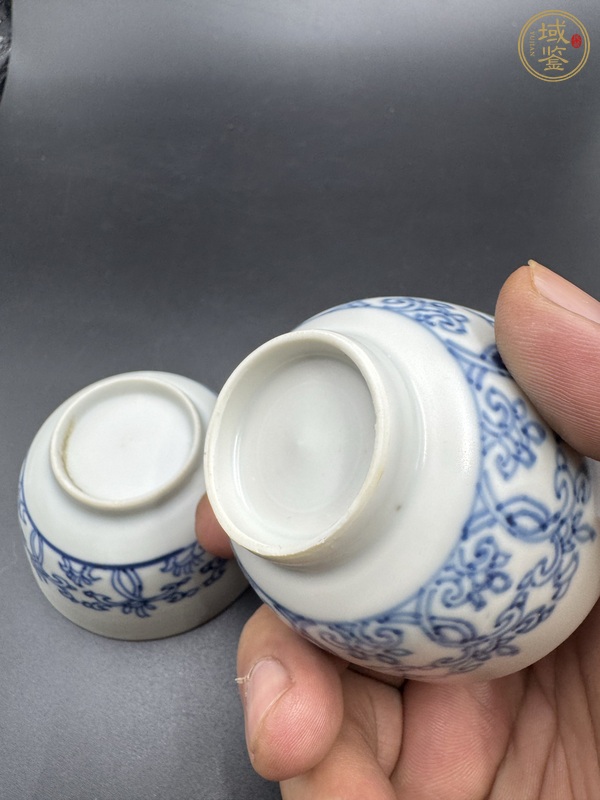 古玩陶瓷青花纏枝花卉紋茶碗真品鑒賞圖