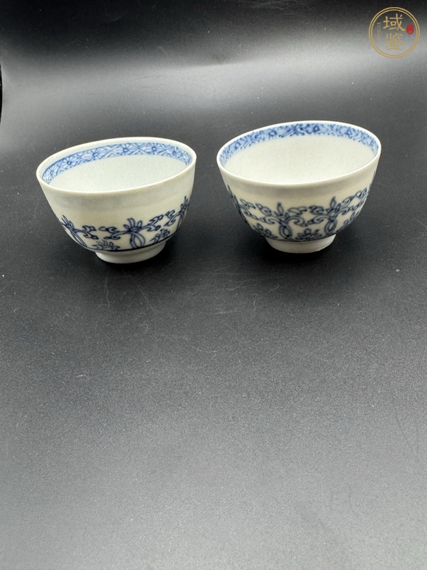 古玩陶瓷青花纏枝花卉紋茶碗真品鑒賞圖