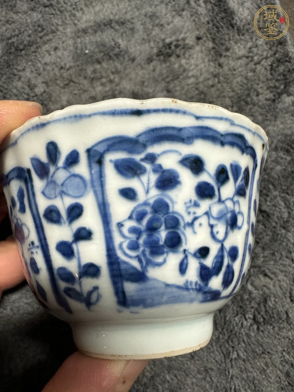 古玩陶瓷青花花卉紋杯真品鑒賞圖