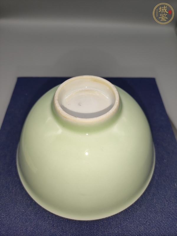 古玩陶瓷青釉小碗真品鑒賞圖