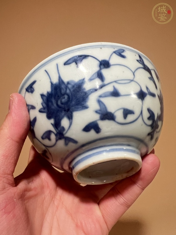 古玩陶瓷青花花卉紋碗真品鑒賞圖