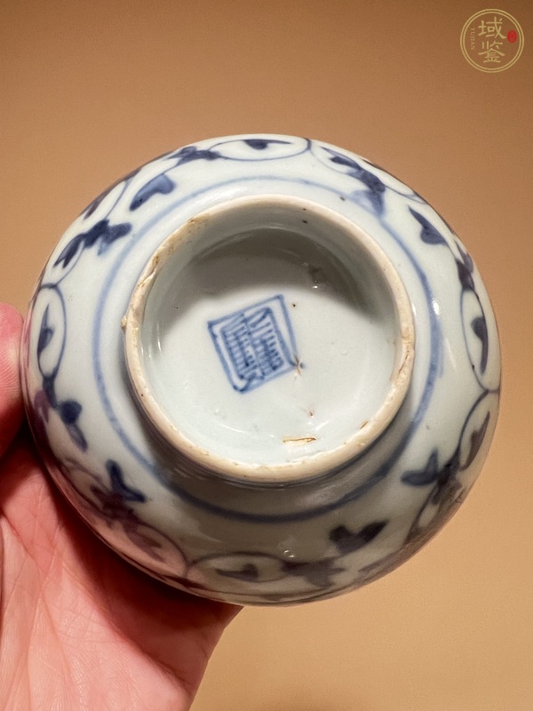 古玩陶瓷青花花卉紋碗真品鑒賞圖