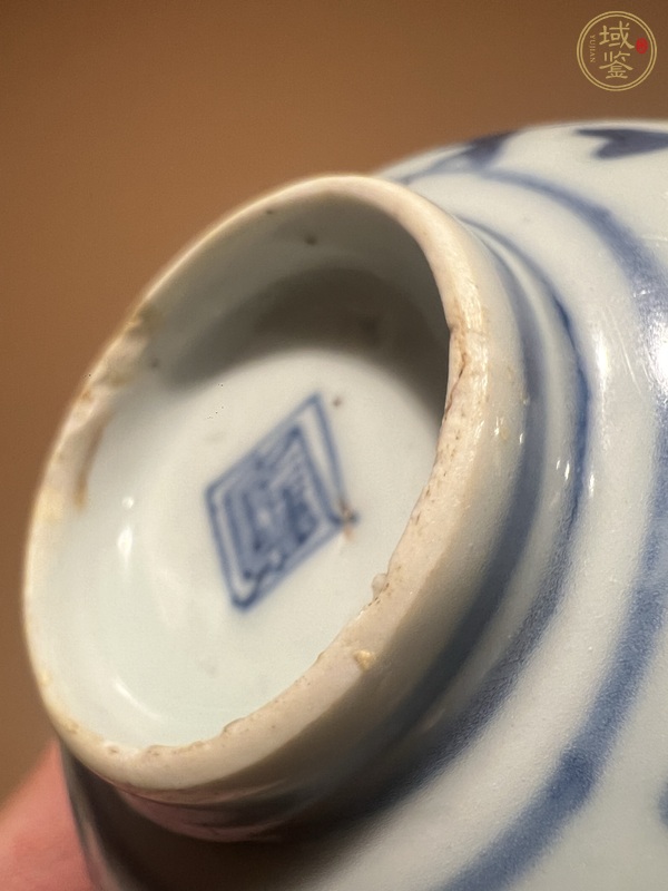 古玩陶瓷青花花卉紋碗真品鑒賞圖