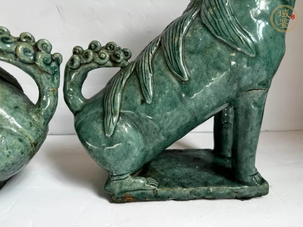 古玩陶瓷石灣窯綠釉獅子擺件真品鑒賞圖