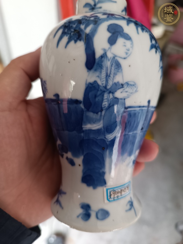 古玩陶瓷仕女紋青花瓶真品鑒賞圖