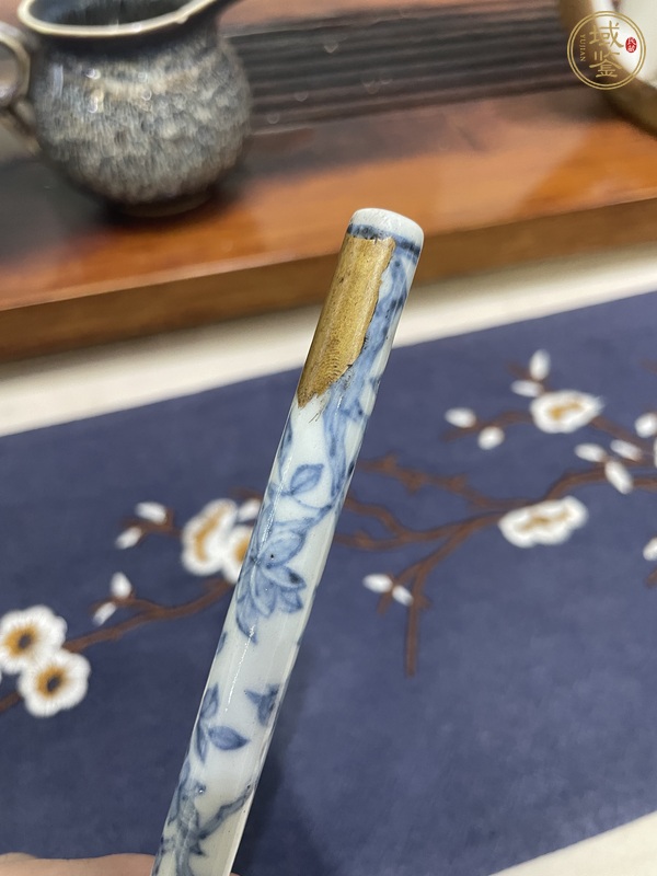 古玩陶瓷青花花鳥紋筆桿真品鑒賞圖