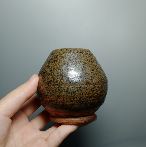 古玩陶瓷清代雞心杯拍賣,當(dāng)前價(jià)格158元