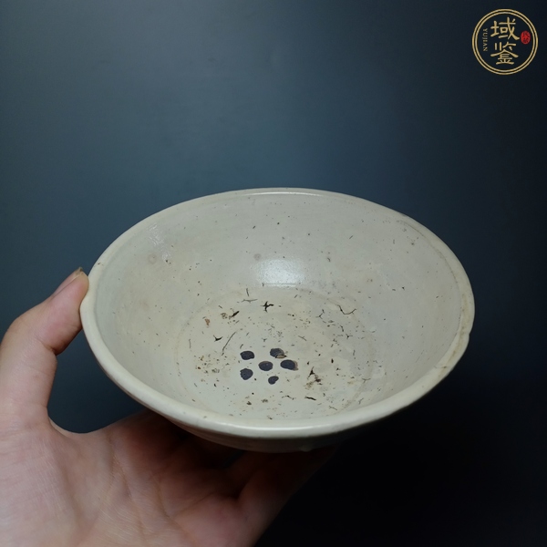 古玩陶瓷點(diǎn)彩碗真品鑒賞圖