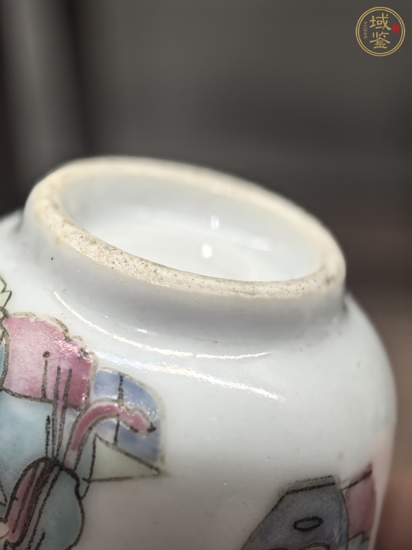 古玩陶瓷粉彩二喬圖茶杯真品鑒賞圖