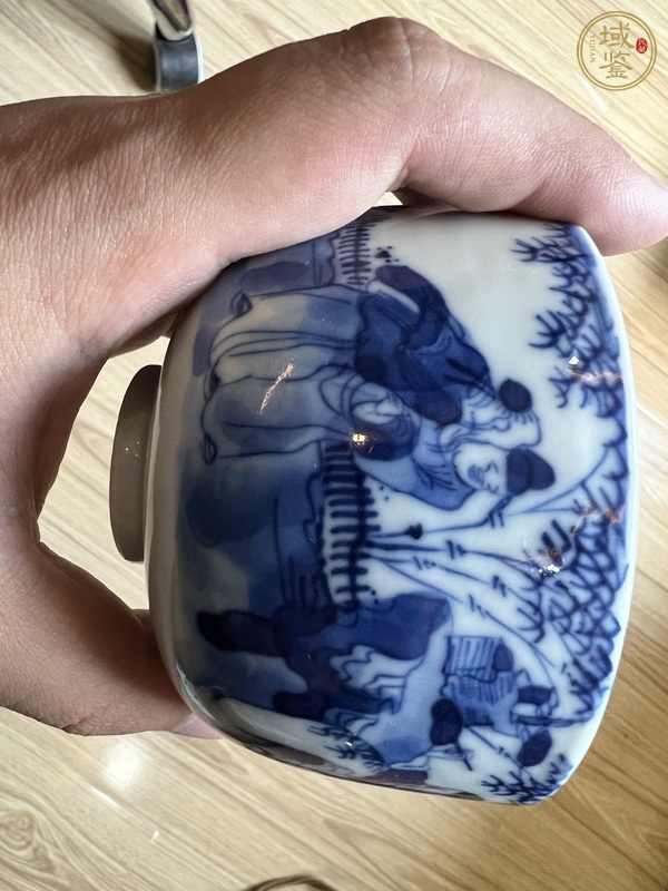 古玩陶瓷清光緒青花人物故事圖團(tuán)鶴紋碗真品鑒賞圖