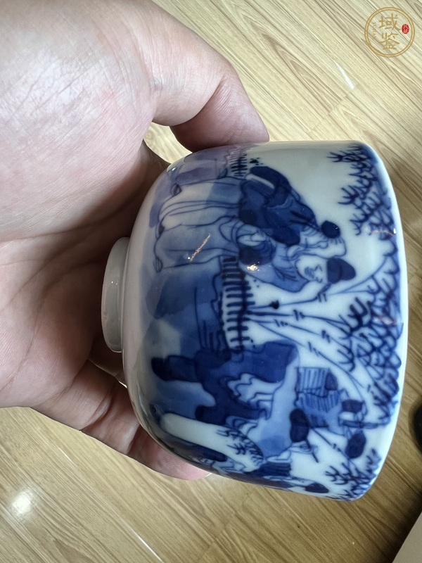 古玩陶瓷清光緒青花人物故事圖團(tuán)鶴紋碗真品鑒賞圖