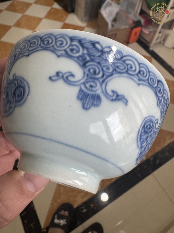 古玩陶瓷青花淡描如意云紋茶碗真品鑒賞圖