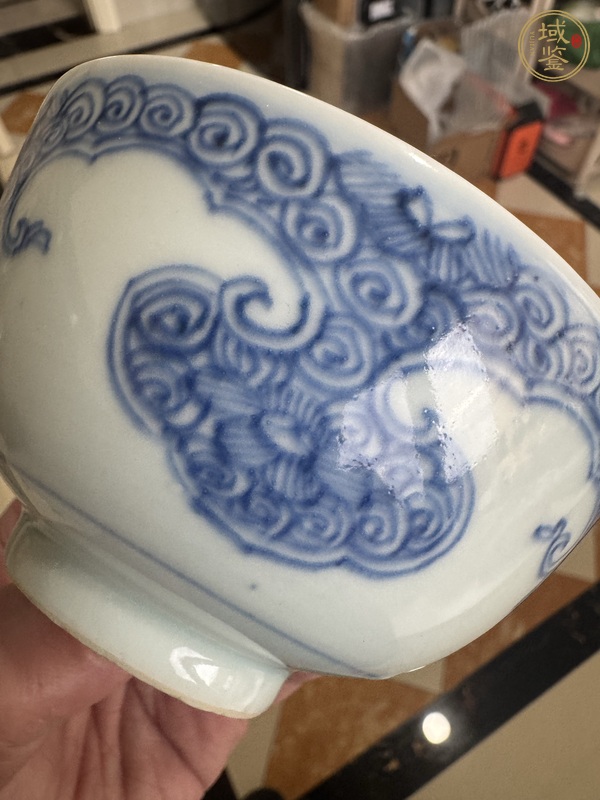 古玩陶瓷青花淡描如意云紋茶碗真品鑒賞圖