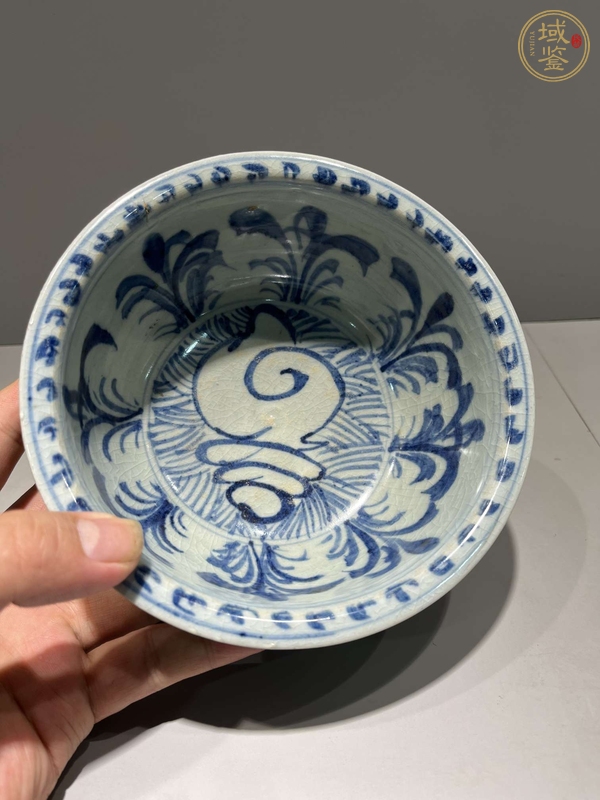 古玩陶瓷青花花卉紋碗真品鑒賞圖