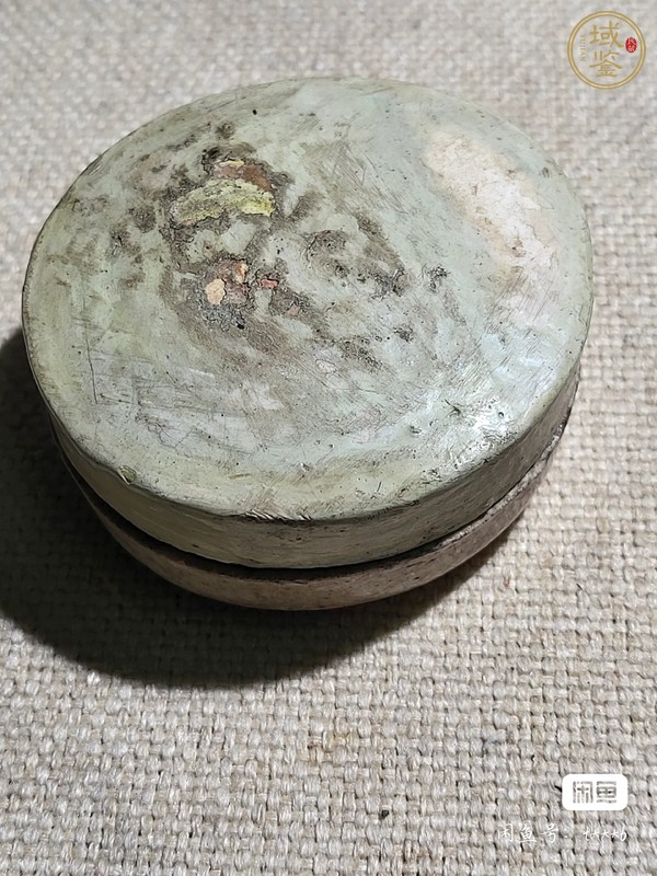 古玩陶瓷青釉印盒真品鑒賞圖