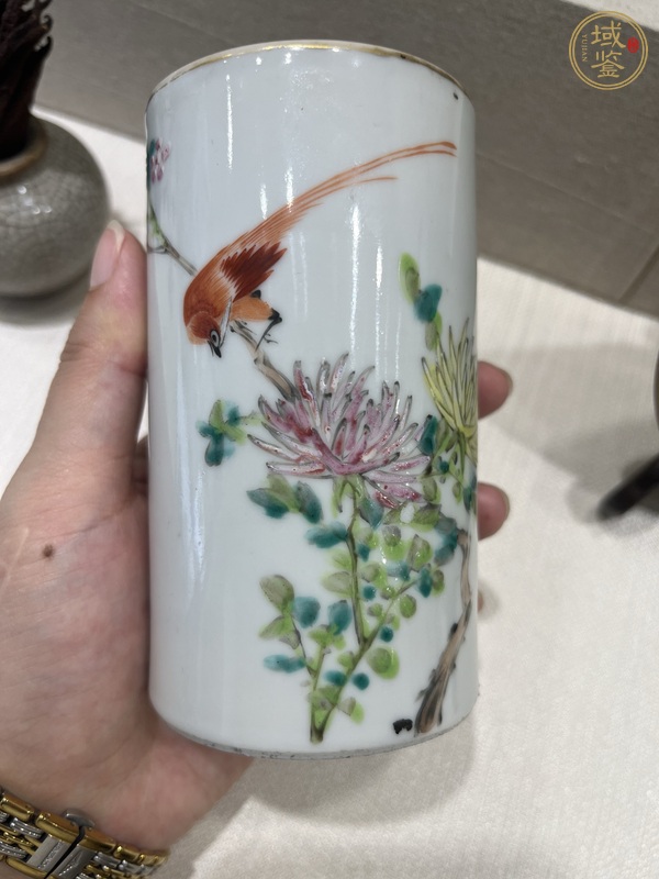 古玩陶瓷淺降花鳥筆筒真品鑒賞圖