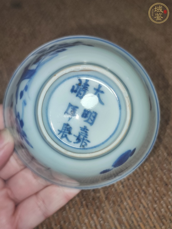 古玩陶瓷青花洞石花卉杯真品鑒賞圖