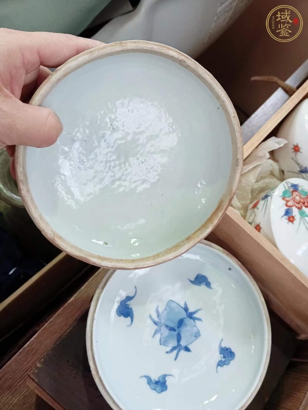 古玩陶瓷青花蓋盒真品鑒賞圖