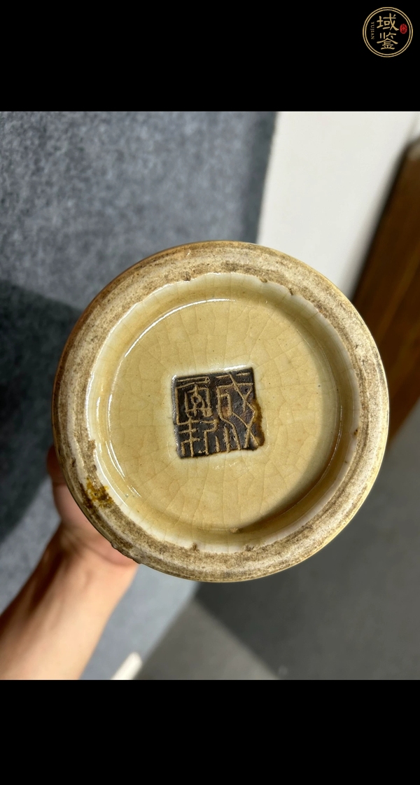 古玩陶瓷哥釉筆筒真品鑒賞圖