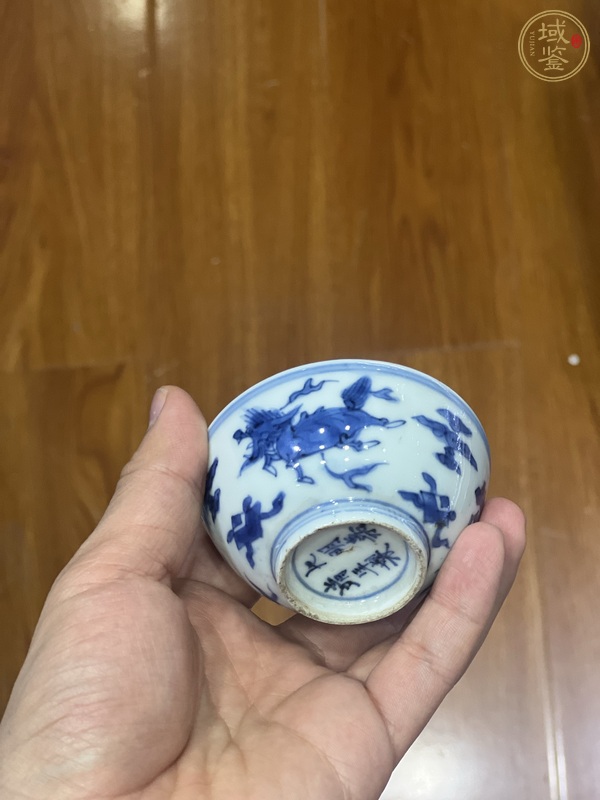 古玩陶瓷日本江戶青花天馬紋茶碗真品鑒賞圖