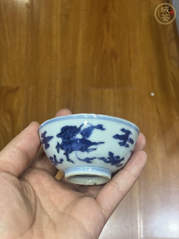 古玩陶瓷日本江戶青花天馬紋茶碗真品鑒賞圖