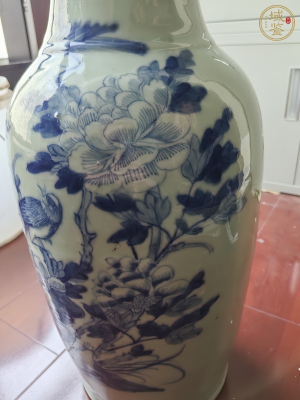 古玩陶瓷花鳥紋青花瓶真品鑒賞圖