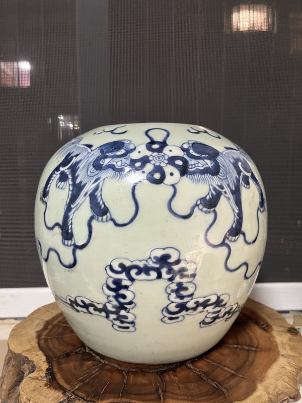 古玩陶瓷清中晚期豆青釉青花獅子繡球圖西瓜罐拍賣,當前價格2888元
