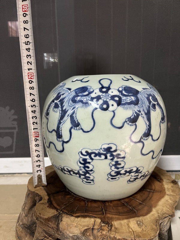 古玩陶瓷清中晚期豆青釉青花獅子繡球圖西瓜罐拍賣,當前價格2888元