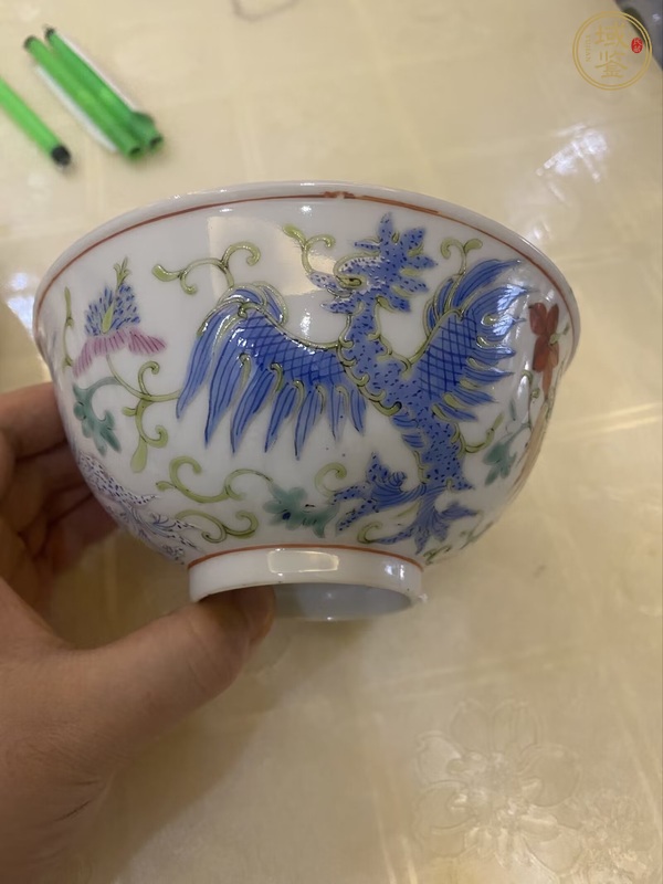 古玩陶瓷粉彩鳳紋碗真品鑒賞圖