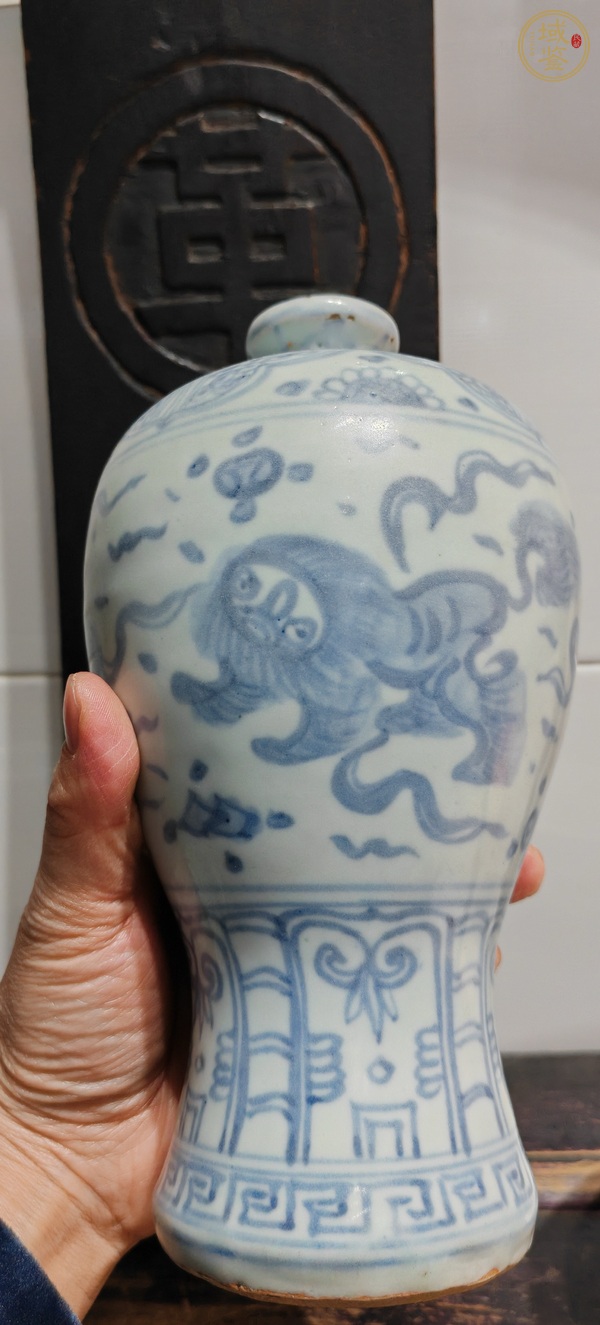 古玩陶瓷青花獅紋梅瓶真品鑒賞圖