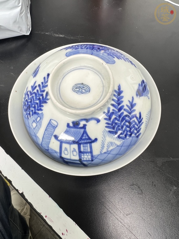 古玩陶瓷青花蓋碗真品鑒賞圖