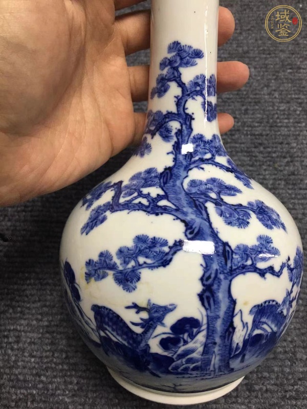 古玩陶瓷青花瓶真品鑒賞圖