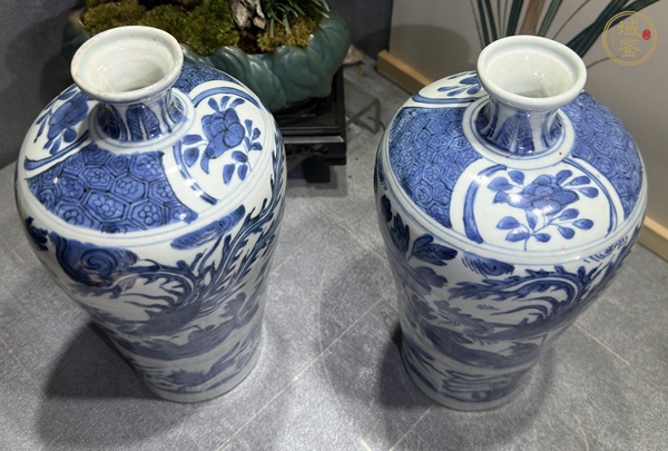 古玩陶瓷青花鳳傳花卉紋梅瓶真品鑒賞圖