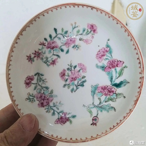 古玩陶瓷花卉紋粉彩盤真品鑒賞圖