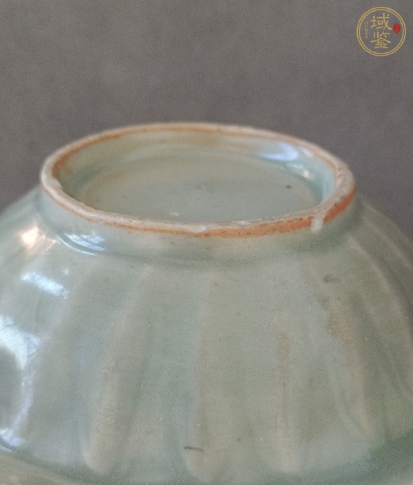 古玩陶瓷龍泉窯雙魚(yú)洗真品鑒賞圖