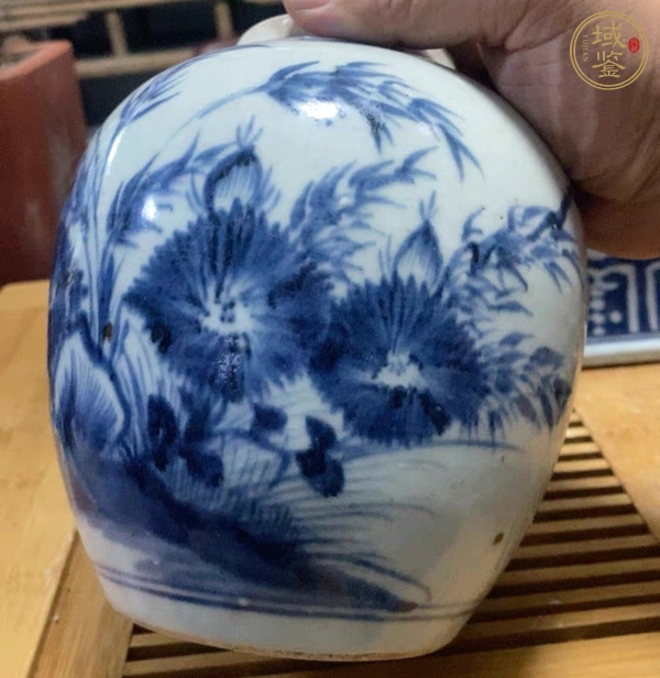 古玩陶瓷青花花卉紋蓋罐真品鑒賞圖