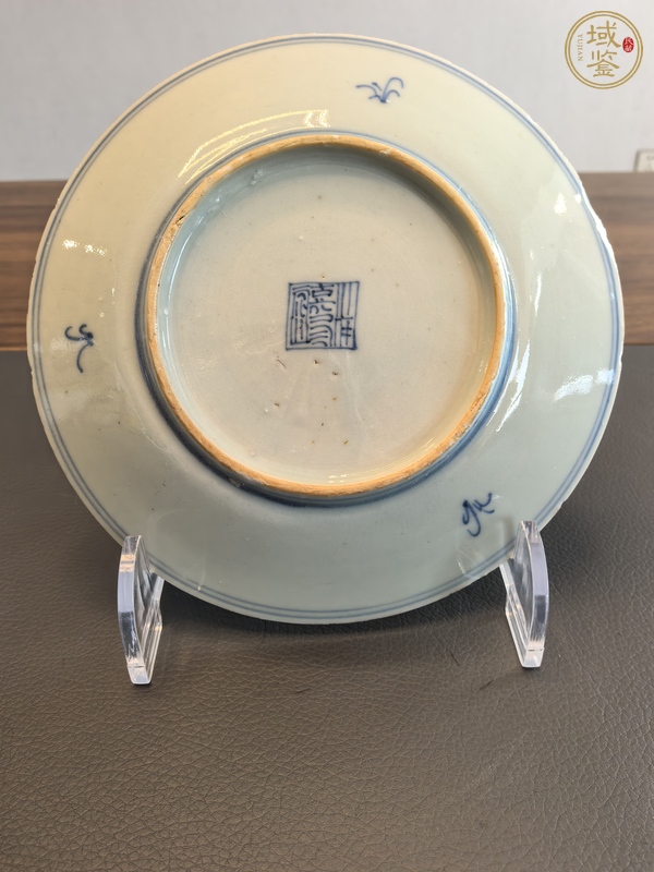 古玩陶瓷青花淡描花卉紋盤真品鑒賞圖