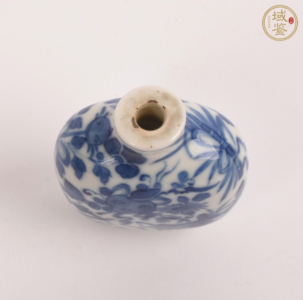 古玩陶瓷青花花卉紋鼻煙壺真品鑒賞圖