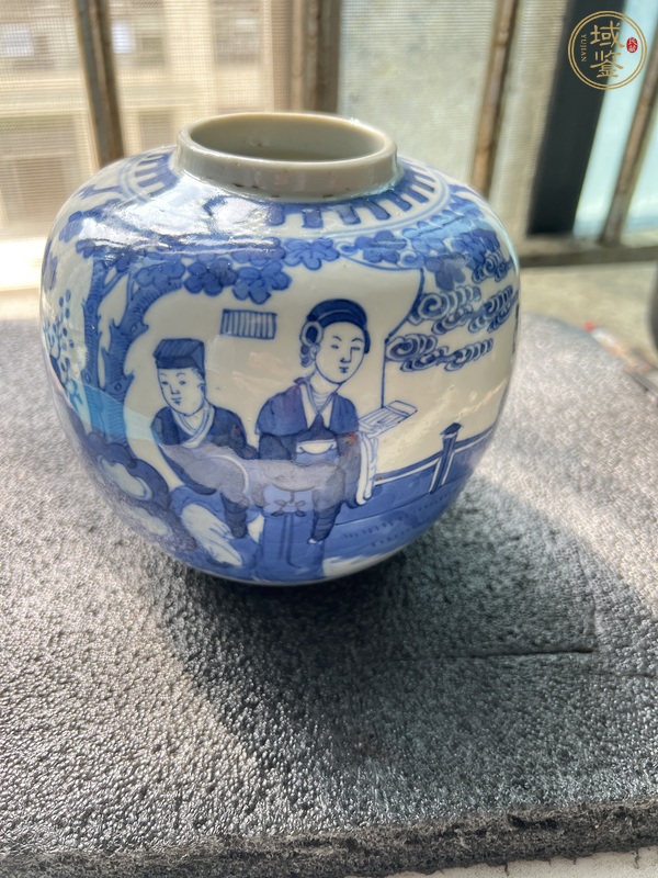 古玩陶瓷青花庭院人物紋罐真品鑒賞圖