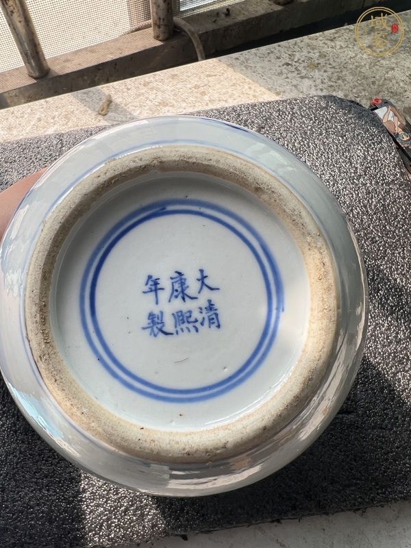 古玩陶瓷人物紋青花蓋罐真品鑒賞圖