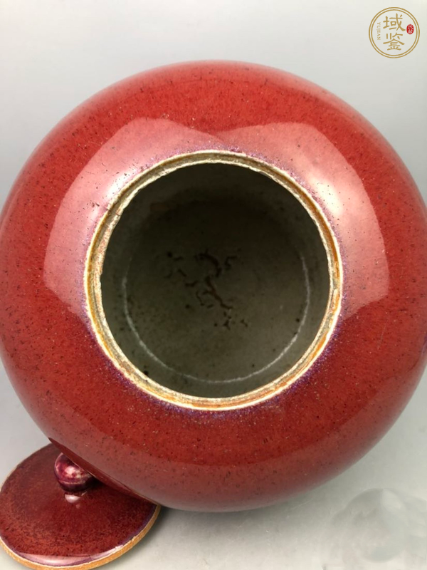 古玩陶瓷紅釉蓋罐真品鑒賞圖