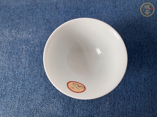 古玩陶瓷豆青釉杯真品鑒賞圖