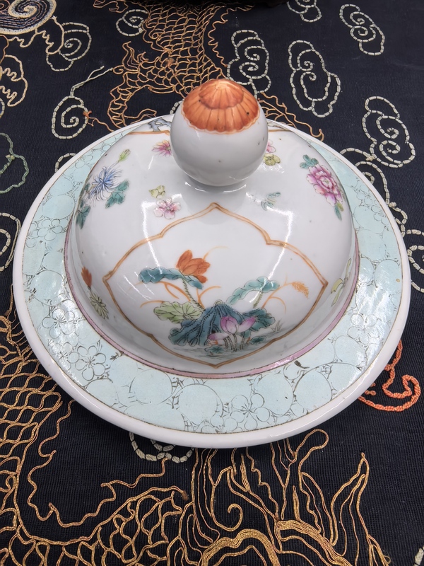 古玩陶瓷粉彩開窗鳳穿牡丹圖將軍罐(一對(duì))拍賣,當(dāng)前價(jià)格48888元