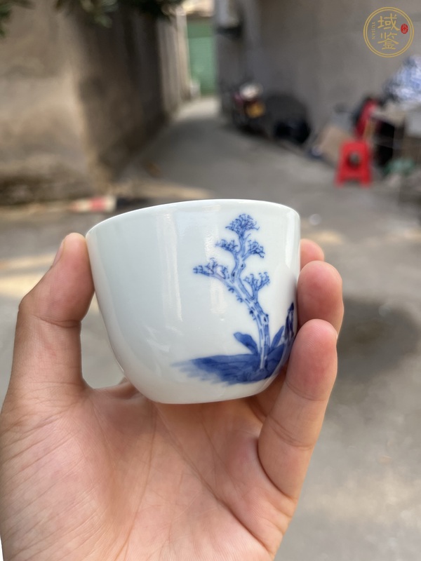 古玩陶瓷青花山水人物紋仰鐘杯真品鑒賞圖