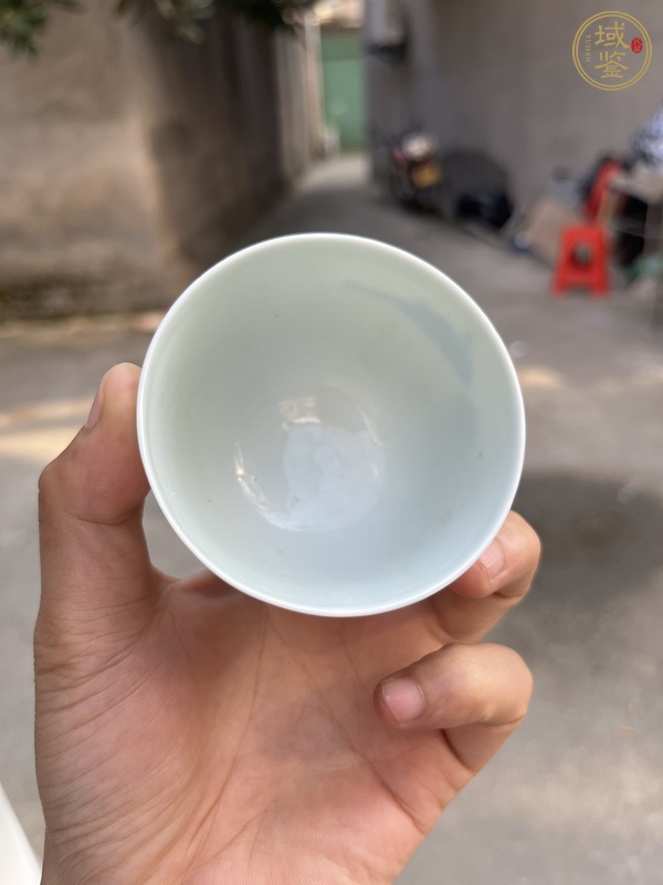 古玩陶瓷青花山水人物紋仰鐘杯真品鑒賞圖