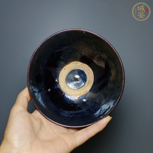 古玩陶瓷茶碗真品鑒賞圖